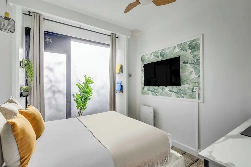 Charming Studio Apartment - AC- 2P - Nation