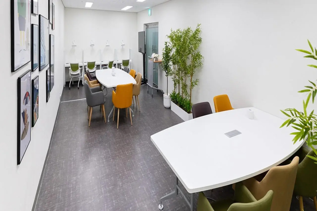 Yangyang White House Pension
