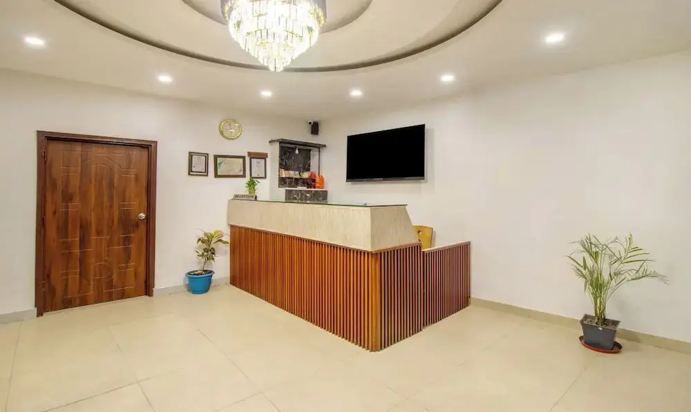 Itsy Hotels Suites Inn