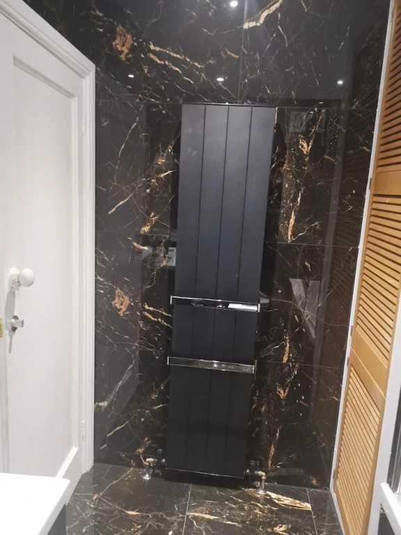 Newly refurbished home near Whitton station