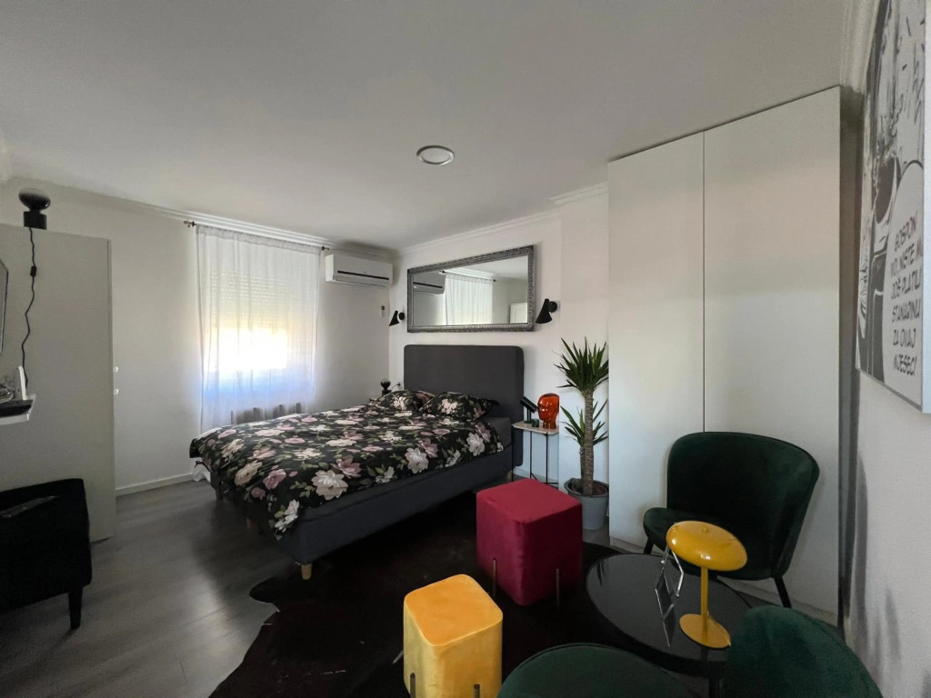 Center City Apartment 2
