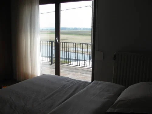Maas Suites