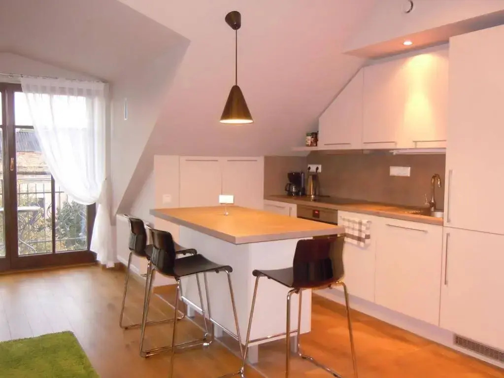 Milo Apartment