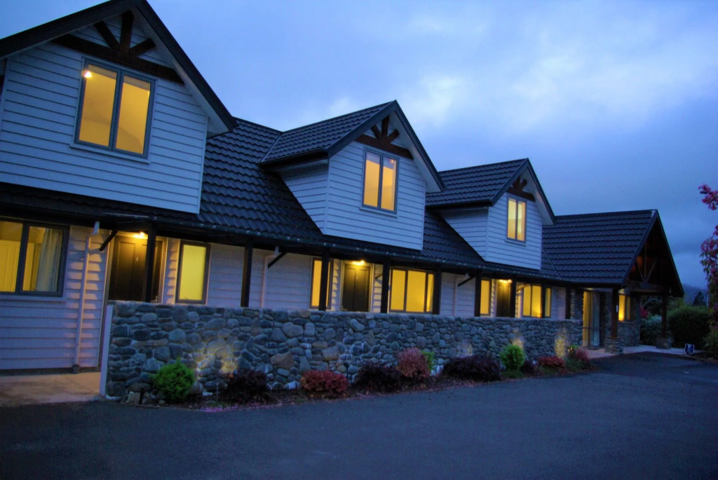 Hanmer Apartments