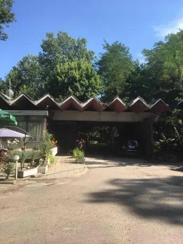 Camping Trakiya 4 km.