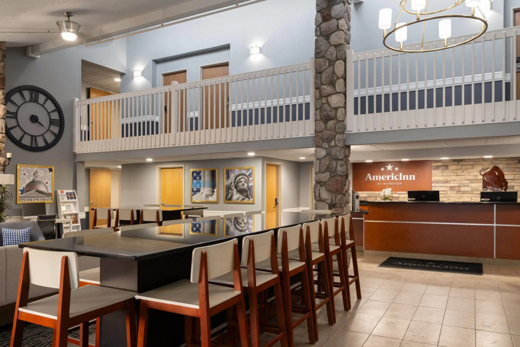 AmericInn by Wyndham Grand Forks