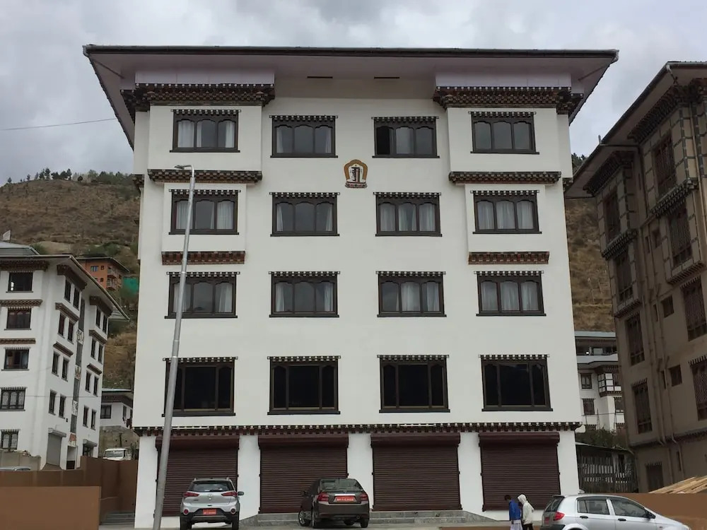 Choni Apartment