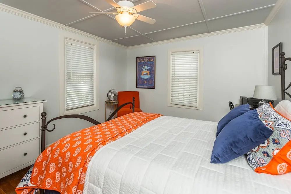 617 Beach Drive by Hodnett Cooper