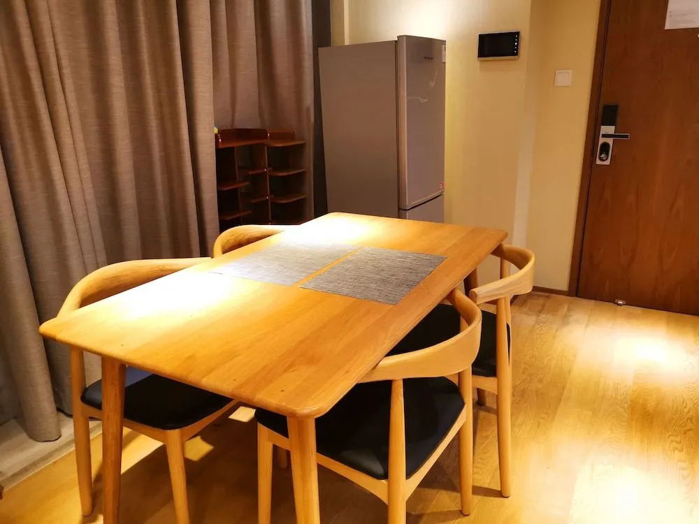 EFC Qingchengli Loft Apartment