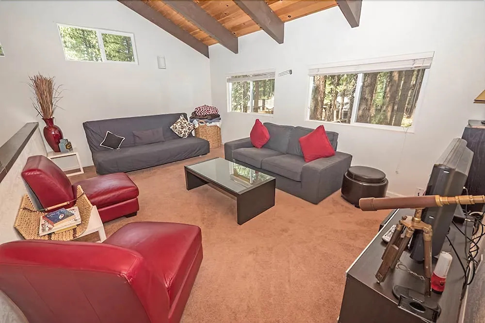1519 Walkup 3 Bedroom Cabin