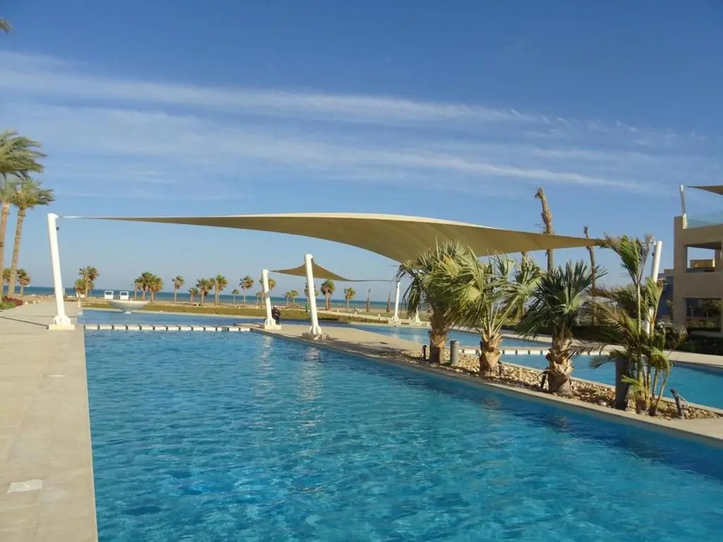 EL Gouna Mangrovy 1 BR back view no couple