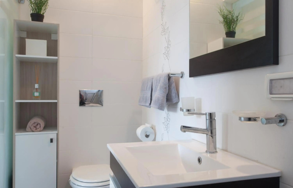 Luxury Penthouse 2 bed near Rothchild