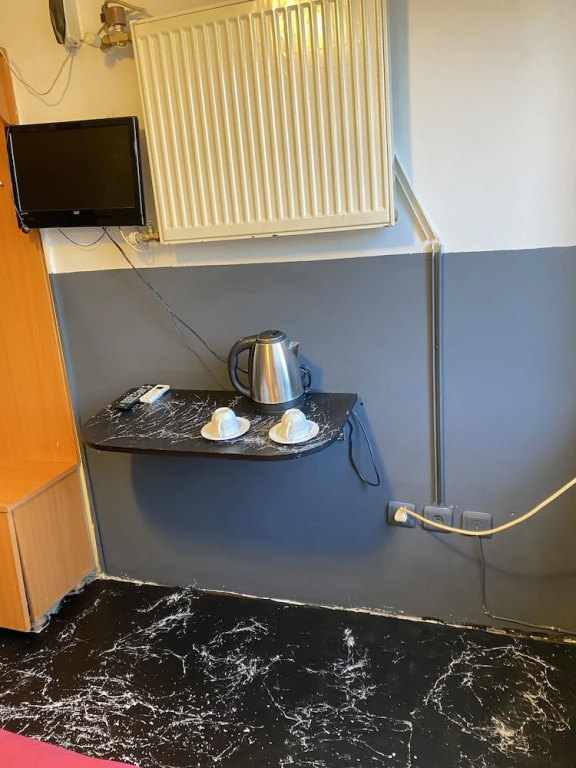 Petek Hotel