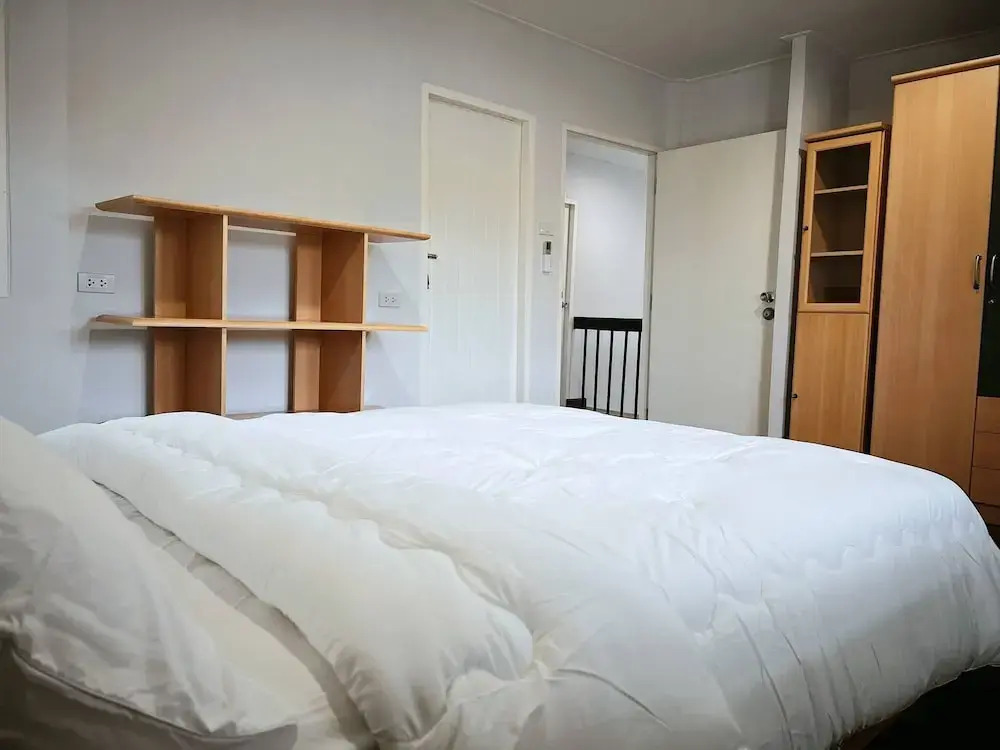 5 Beds 452sqm With Private Garden Pet-friendly Cctv Quiet and Homey