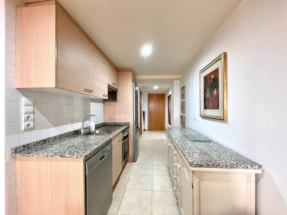 Apartment Near Beach With Pools and hot tub