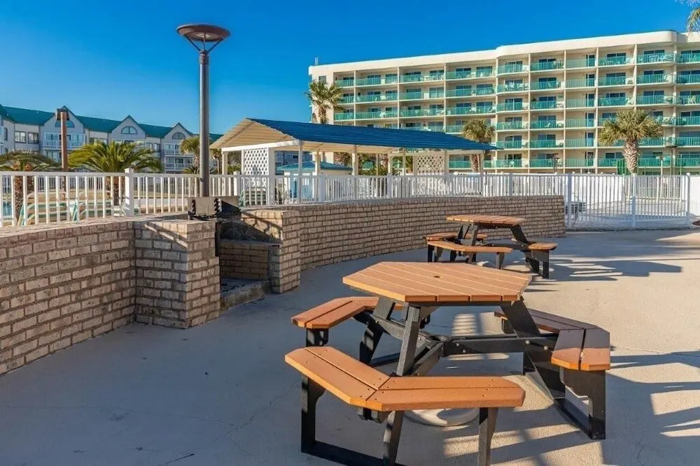 Royal Gulf Beach & Racquet Club 5302 1 Bedroom Condo