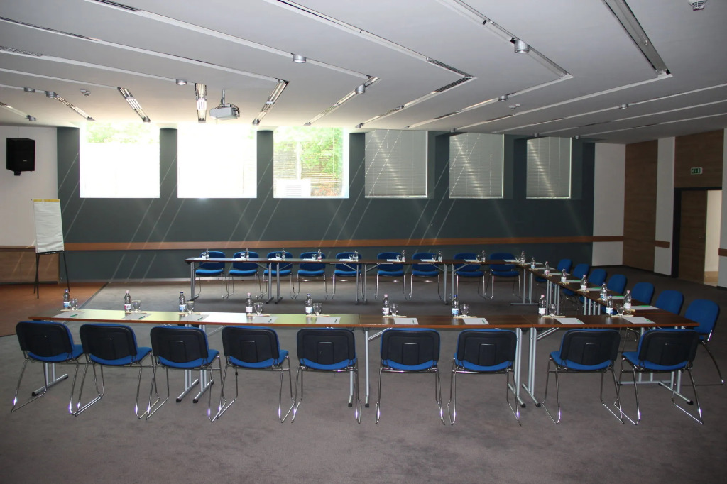 CE Plaza Hotel