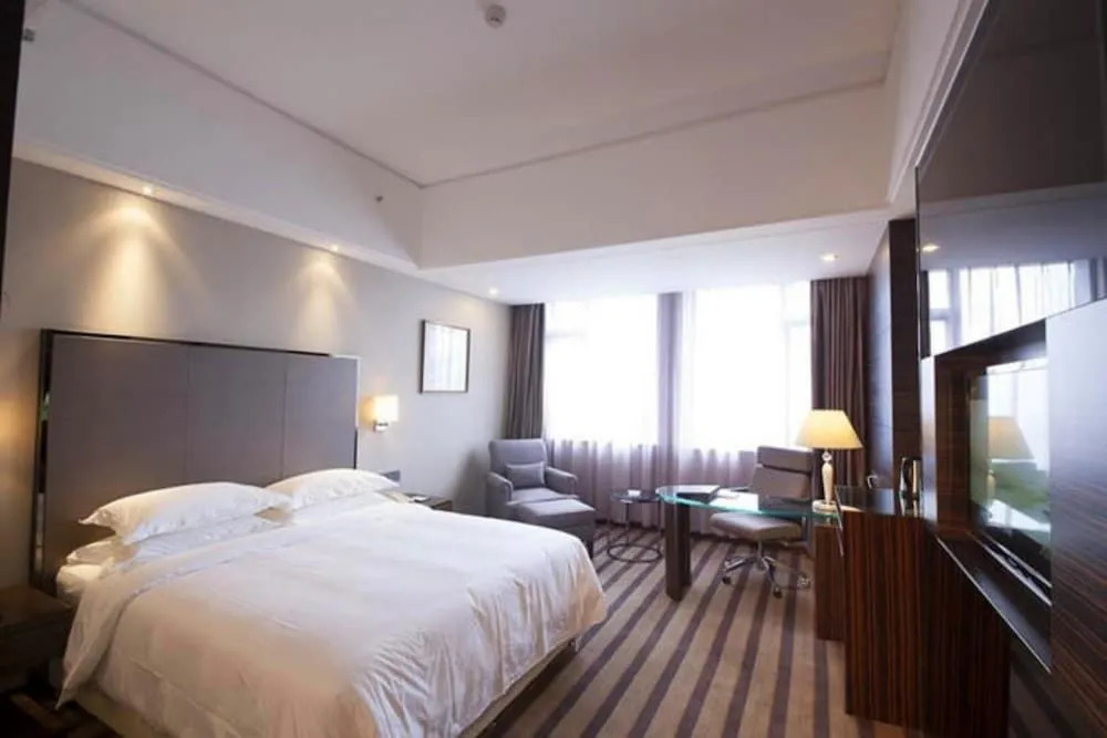 Wyndham Foshan Weijing Hotel (Sanshui Wanda Plaza)