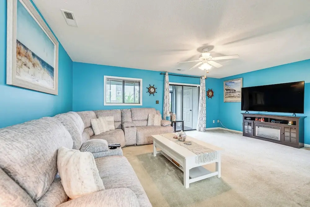 Warm Weather Escape! Golf & Relax in Little River