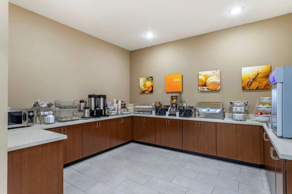 Comfort Inn & Suites Waller