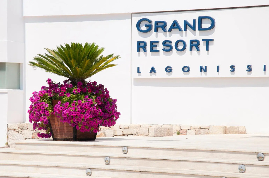 Grand Resort Lagonissi