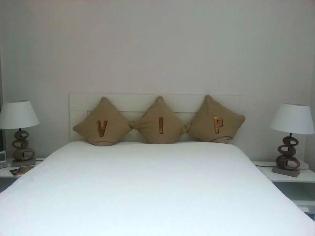 Studio avec jardin clos et wifi a Ville d'Avray a 1 km des pistes