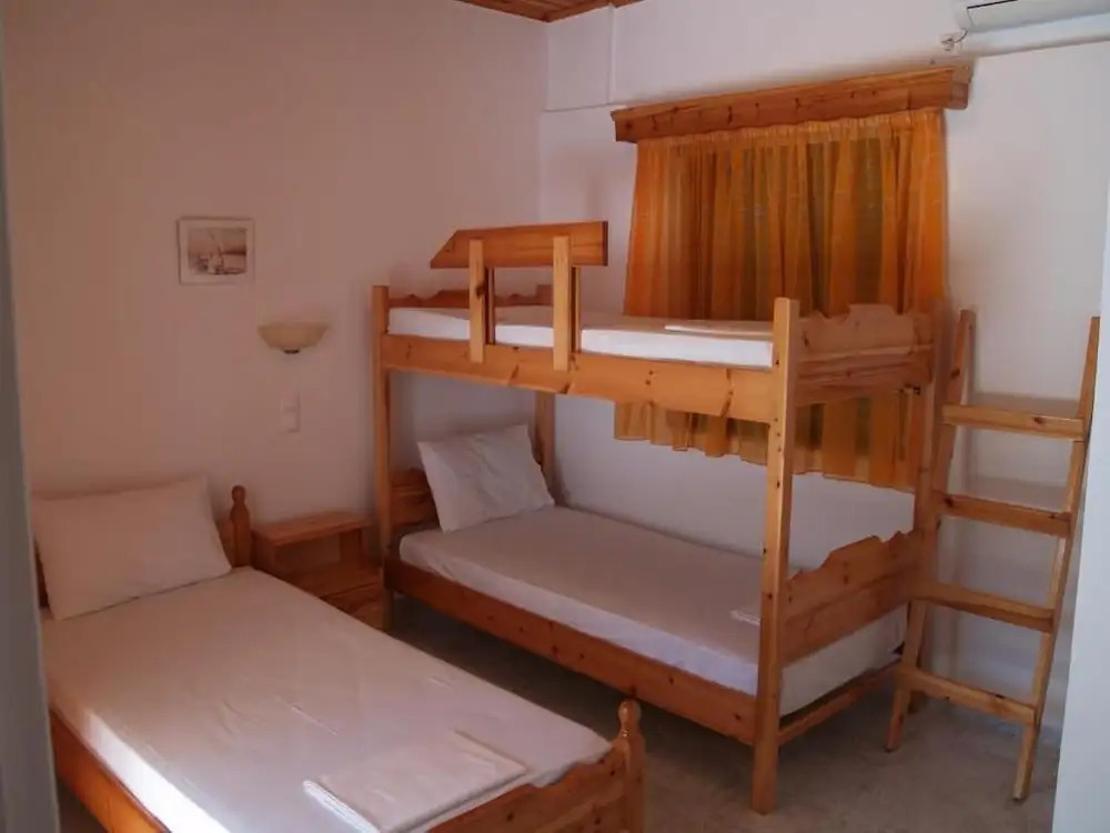 Peroulia Beach Houses