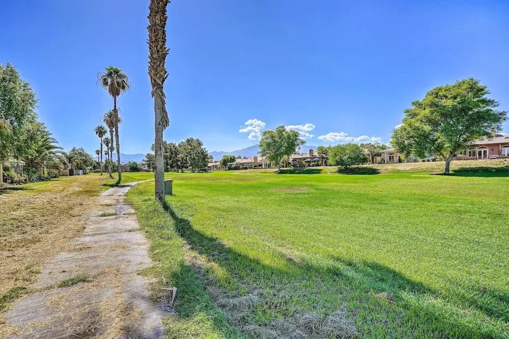 2 Mi to Coachella: Indio Home w/ Fire Pit!