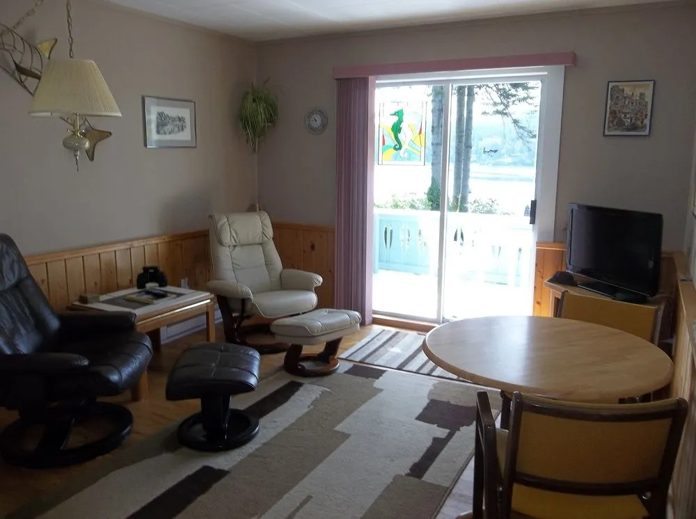 Seascape Inn
