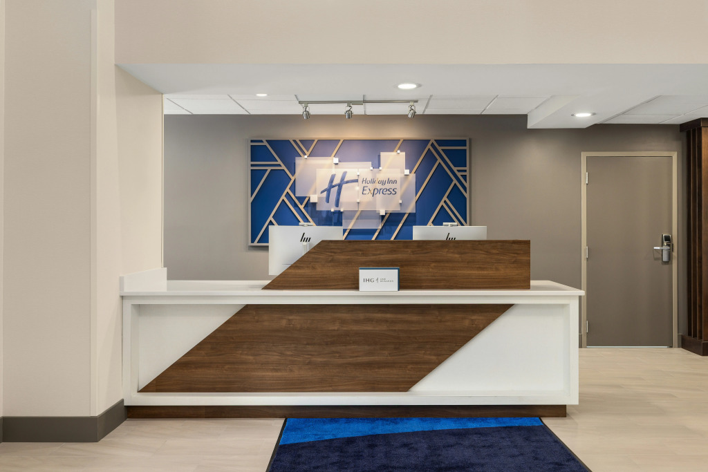 Holiday Inn Express Fayetteville Fort Bragg by IHG