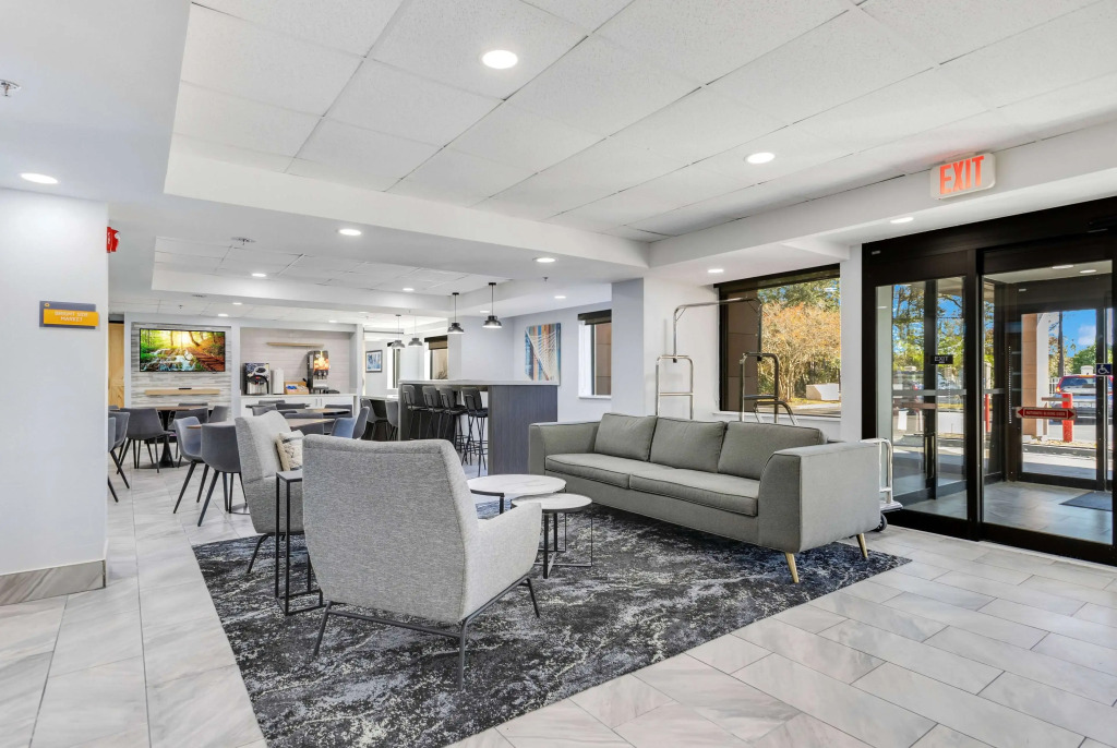La Quinta Inn & Suites by Wyndham Jacksonville Mandarin