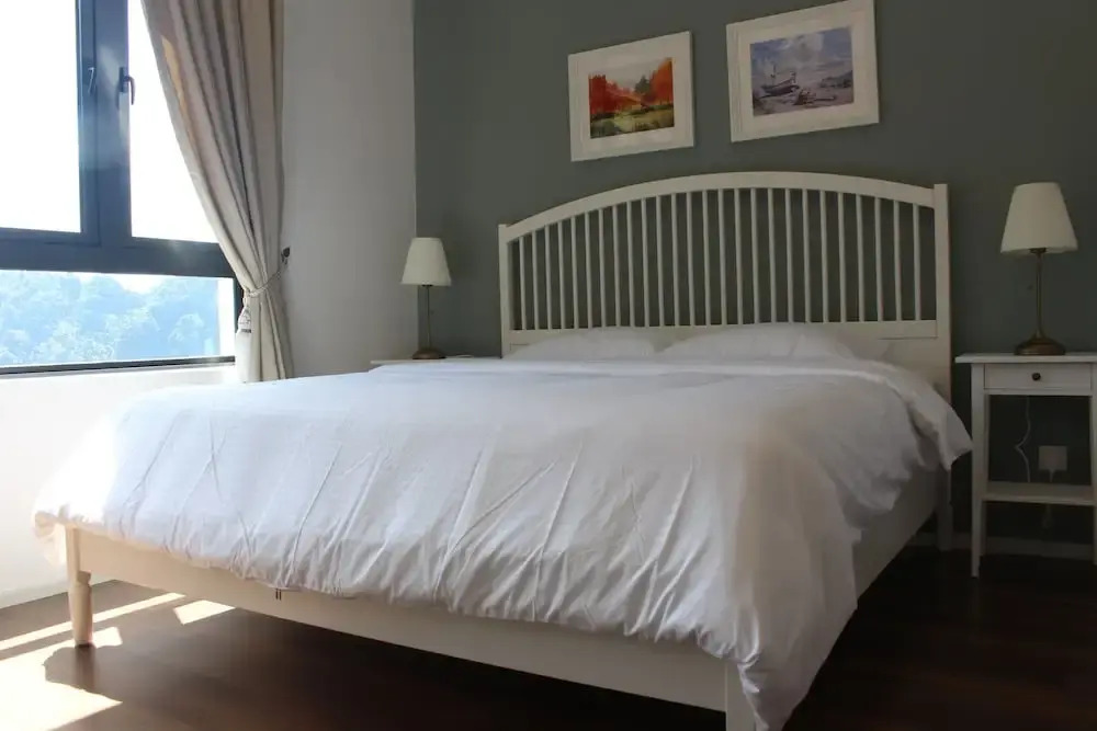 Mountain & Theme Park Views' Cozy Suite