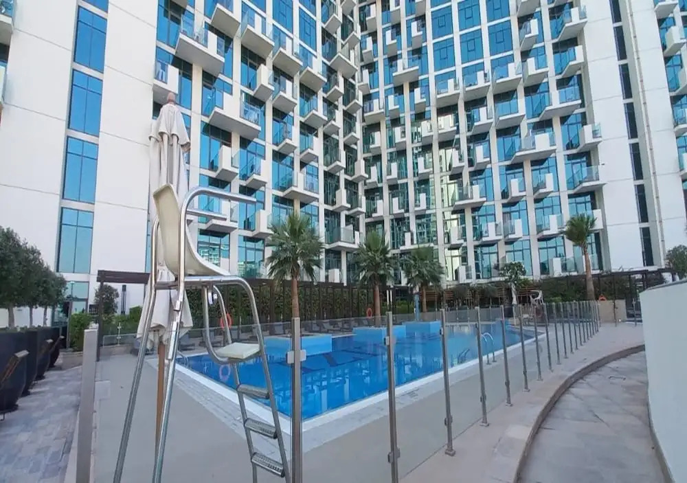 Greek View Studio Farhad Azizi Residence Al Jaddaf