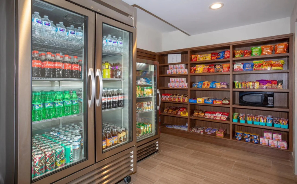 Holiday Inn Express and Suites Phoenix Tempe - University