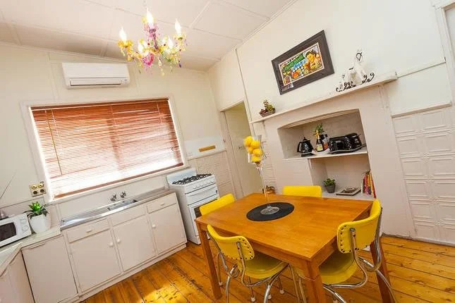Lemon Cottage