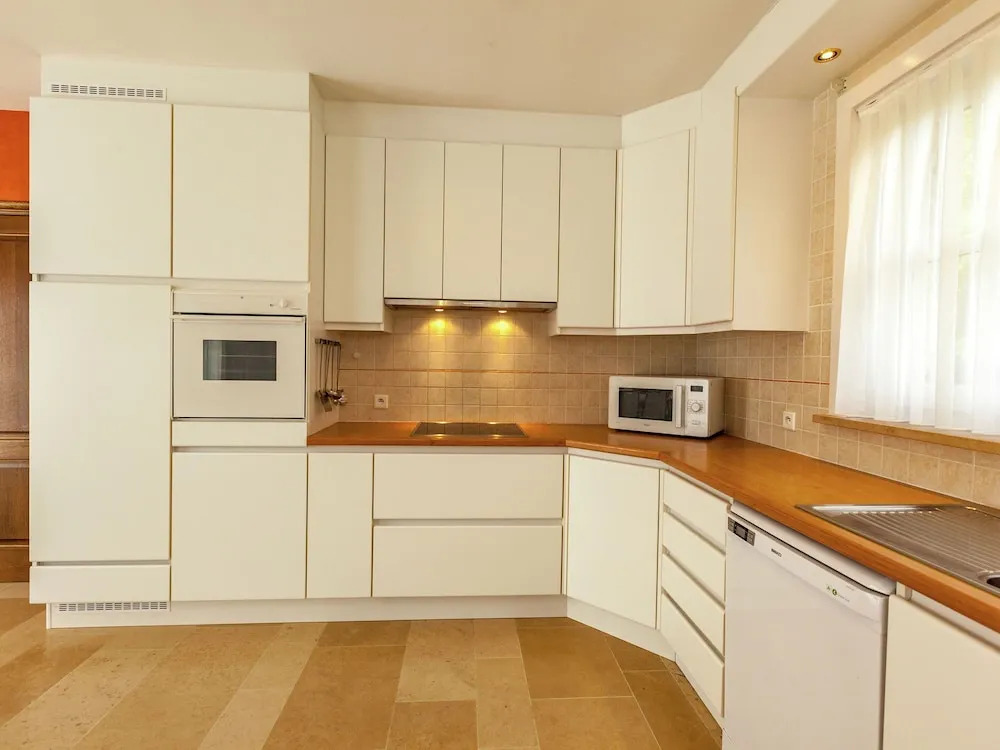 Luxurious Villa in de Panne with Garden