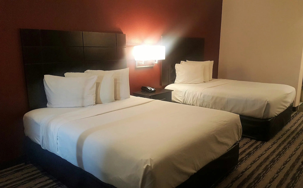 Red Roof Inn & Suites Houston   Humble/IAH Airport