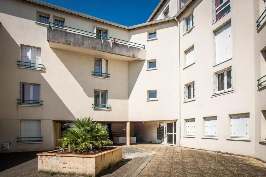 T2 bis lumineux avec parking privé * WIFI*NETFLIX*