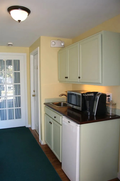 Seven Sea Street Inn