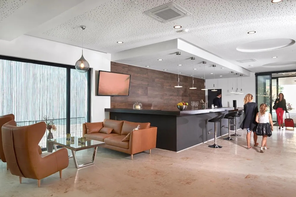 Hotel New In