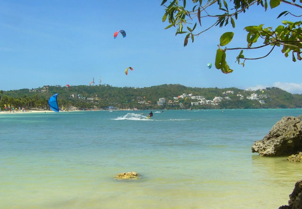 Sunrise Palais Boracay