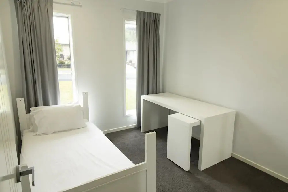 Spacious 4-bed House in Leafy Plainland