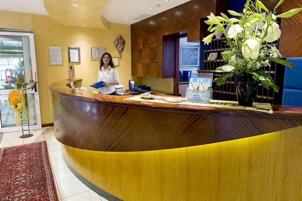 Aparthotel Holiday