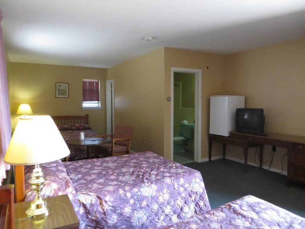 Riverview Motel