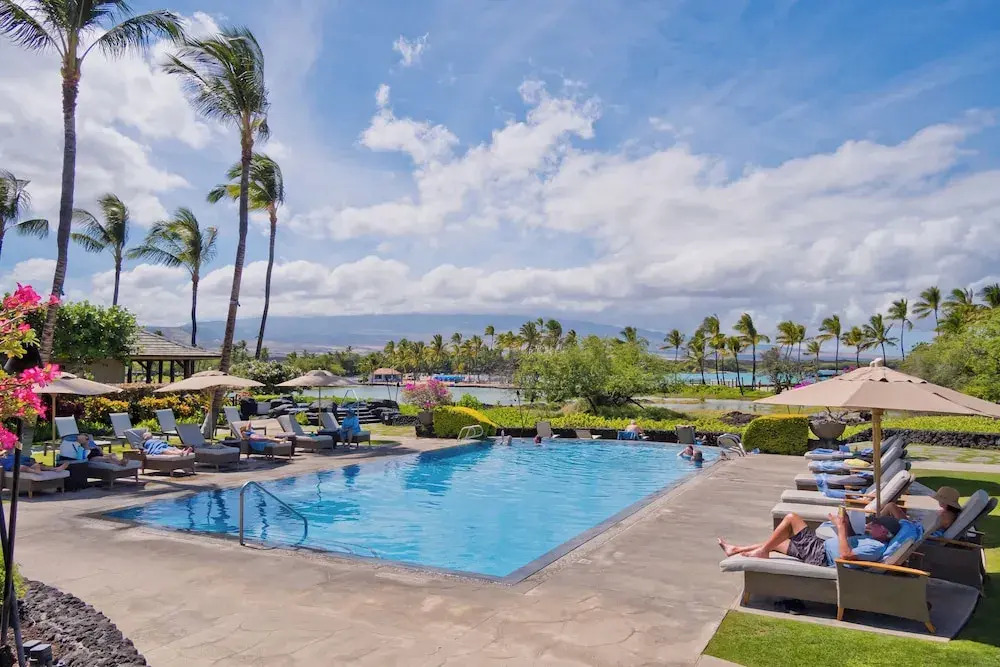 Kolea - Luxe 2BR Condo with Pool Access
