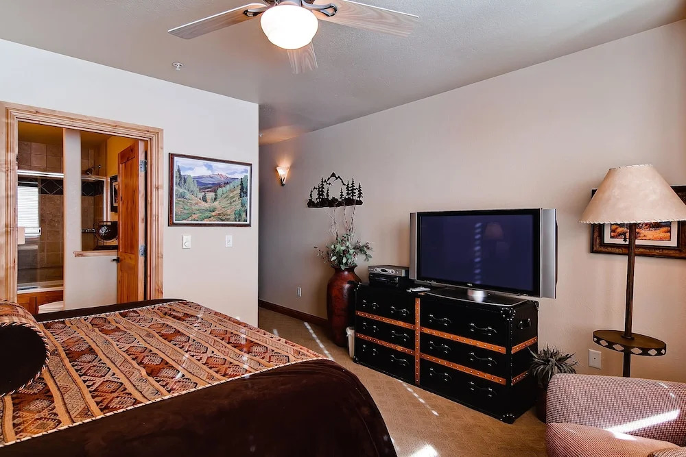 Torian Plum Creekside 418