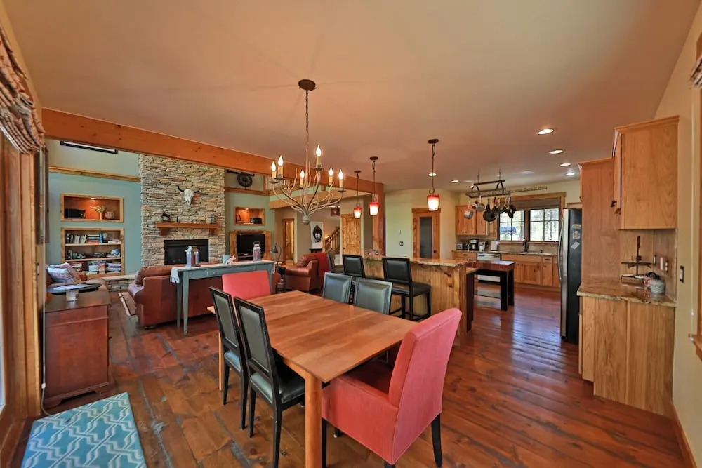 Juniper House 4 Bedrooms 3.5 Bathrooms Home