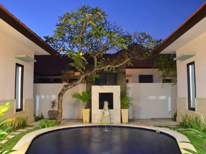 Lake Grace Villa