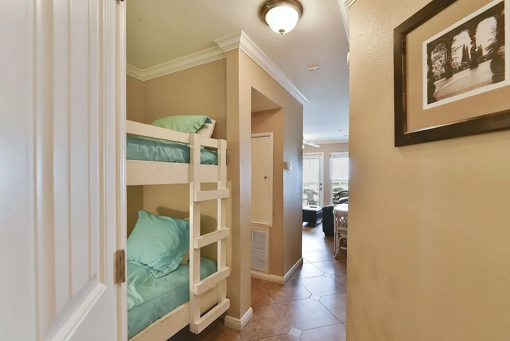 Seascape 1118 - 1 Br Condo