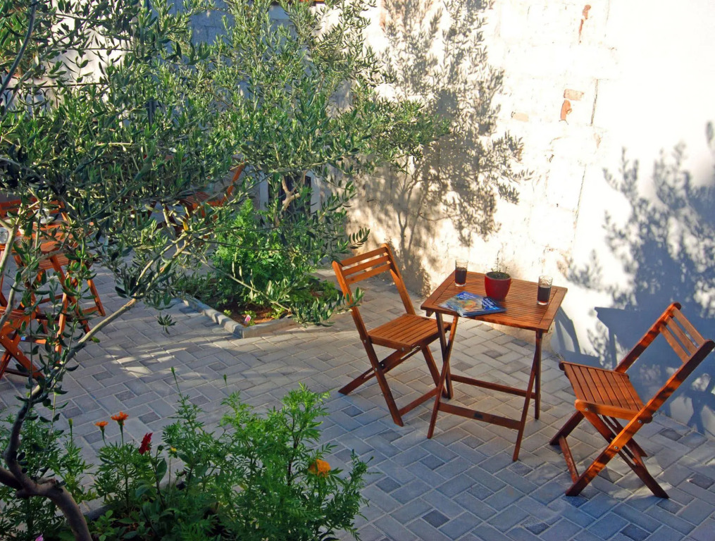 Apartments and Rooms Marino